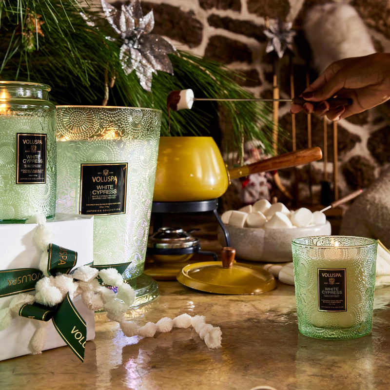 White Cypress - Classic Candle - view 2