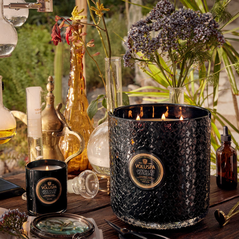 Jardin De Verveine - 5 Wick Hearth Candle - view 2
