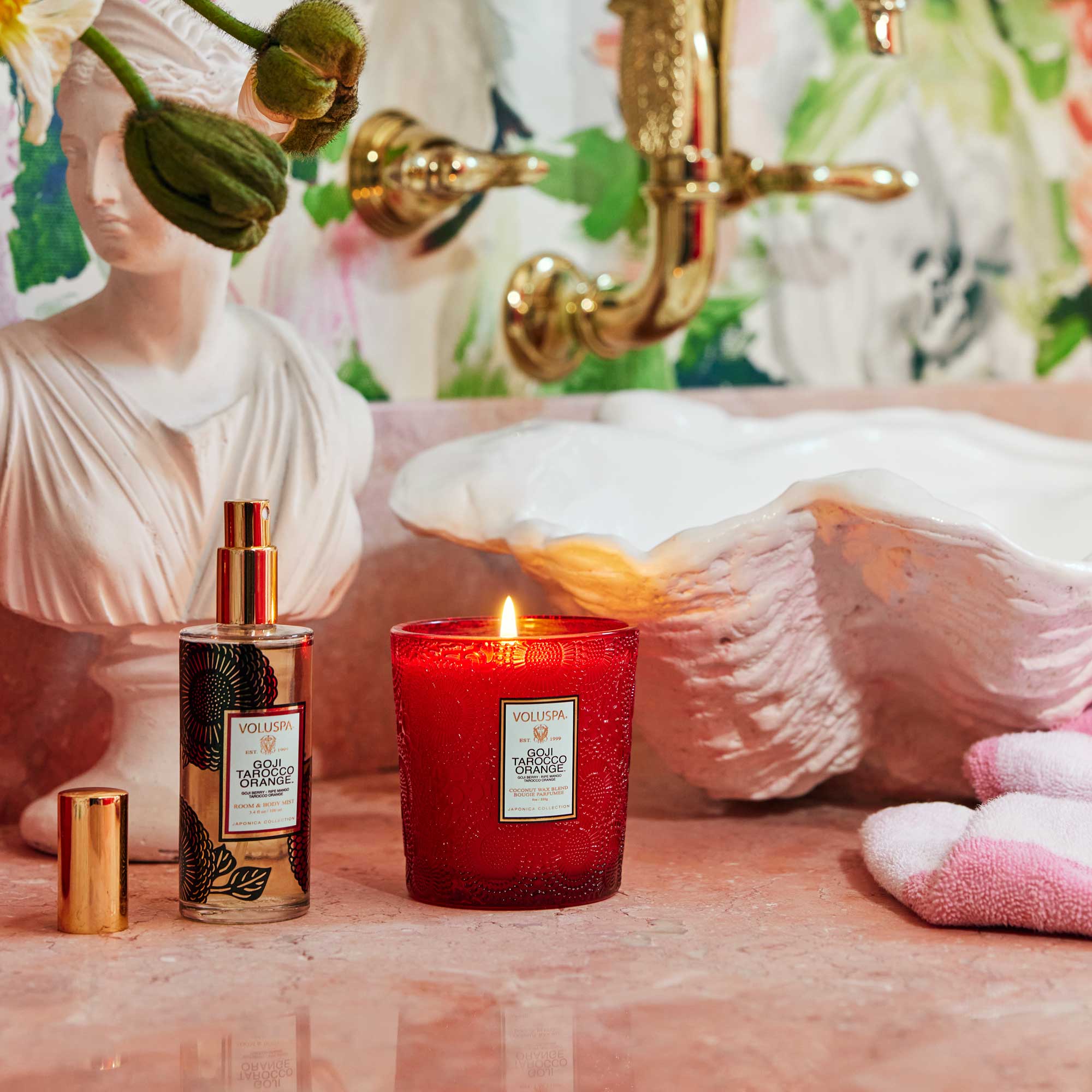 Goji Tarocco Orange - Classic Candle - hover image